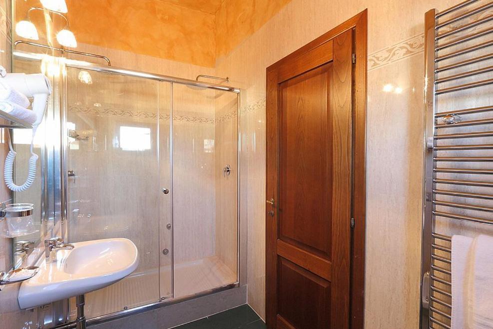 Tuscany Love Delle Tele-Firenze Hotel Luaran gambar